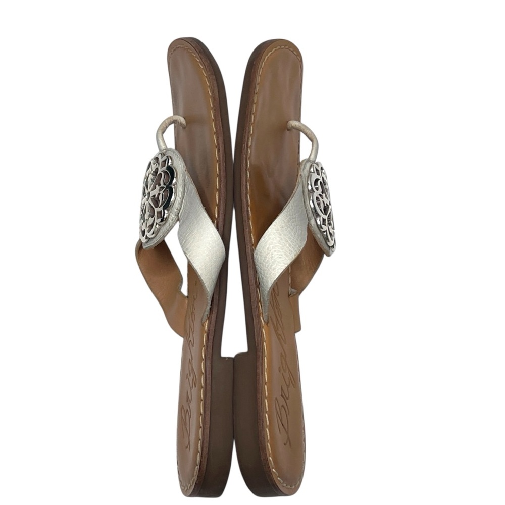 BRIGHTON Alice White Leather Sandals Silver‎ Medallion Size 8.5 - Picture 6 of 12